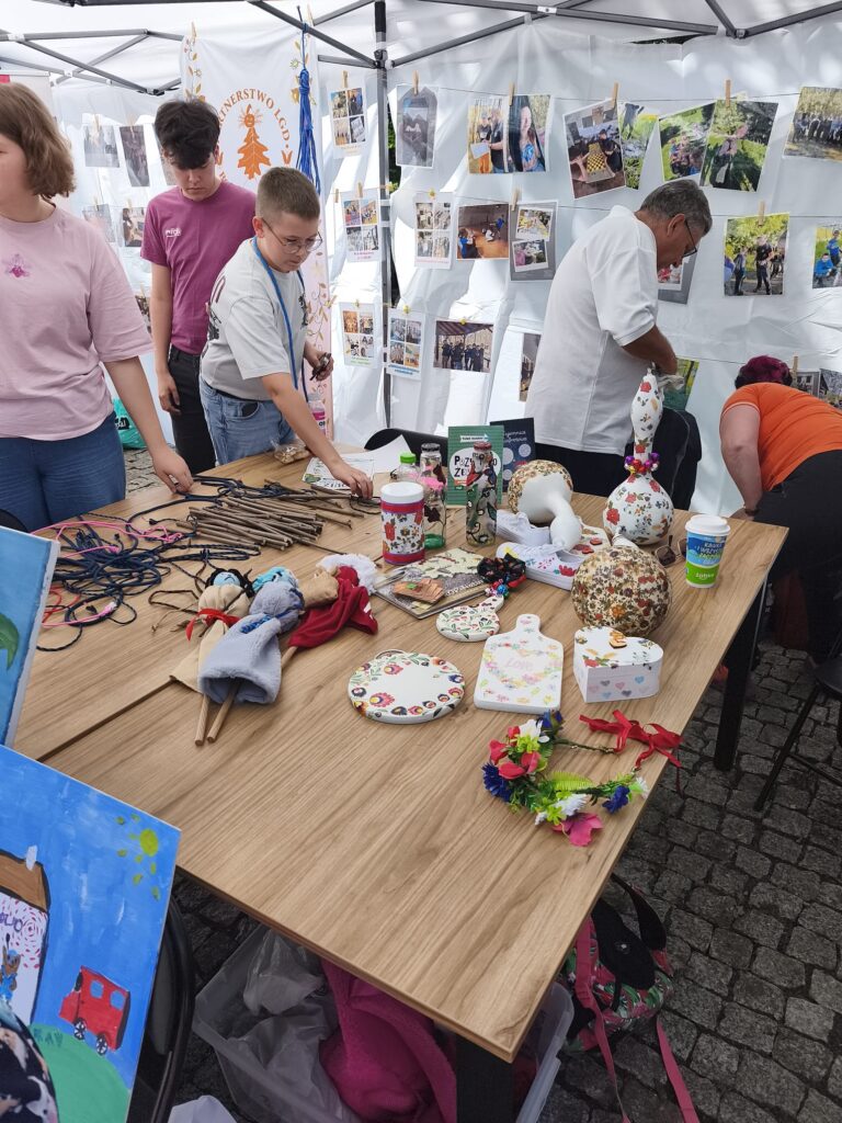 Przystanek JP 2 Inspiracja-spotkanie-działanie 5 1000004905 - ziemia gotyku